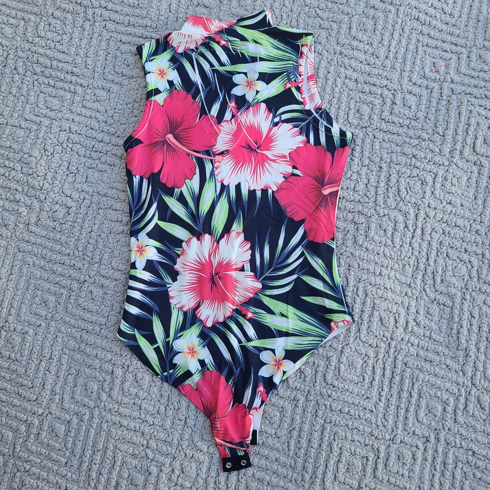 Sleeveless Tropical Bodysuit 💗